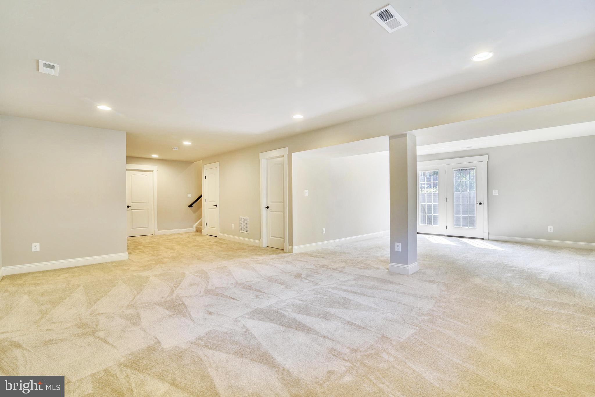 DOUGLAS PARK - Residential