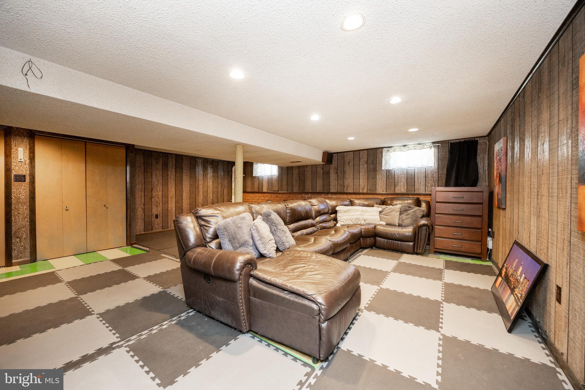 SWEET BRIAR - Residential