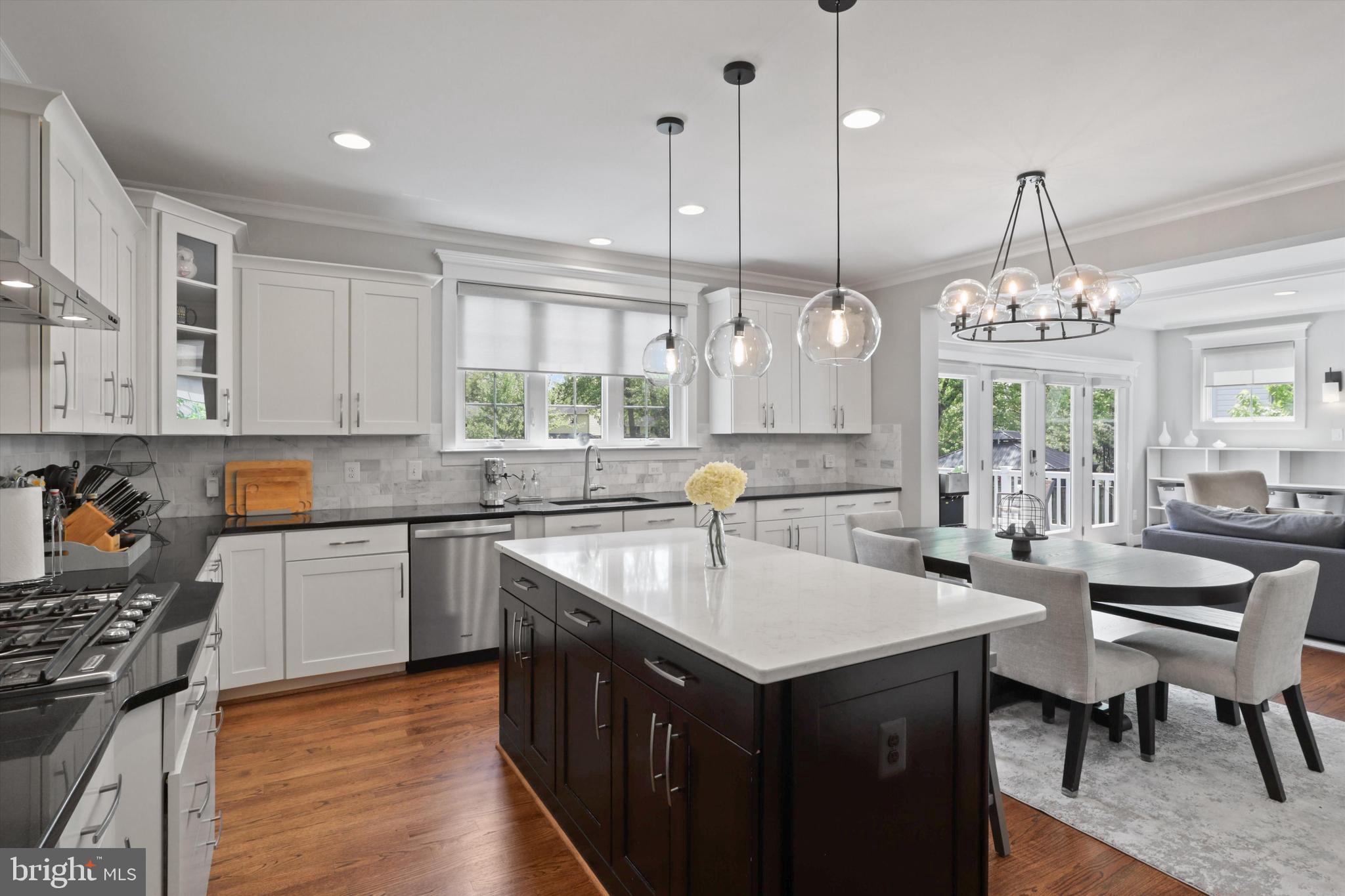 VIENNA WOODS - Residential