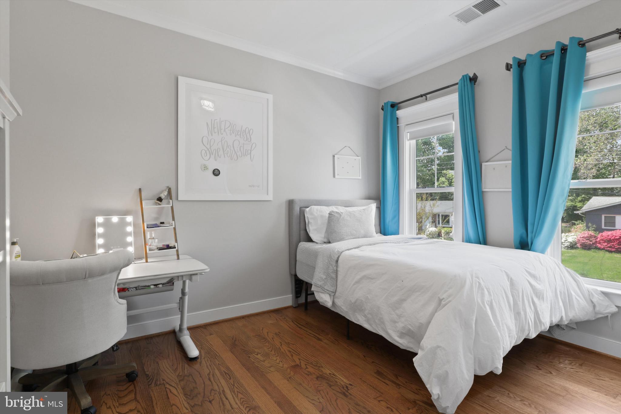 VIENNA WOODS - Residential