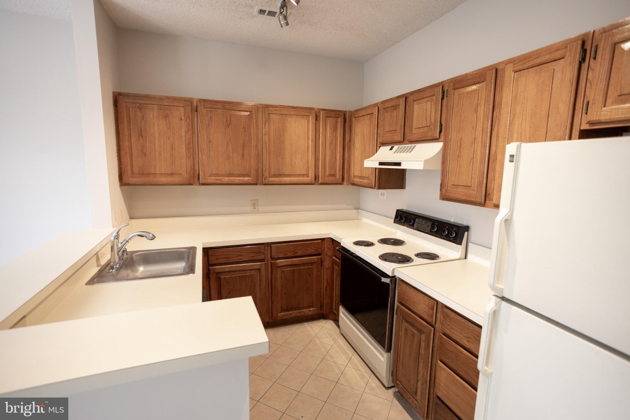 HILLWOOD - Residential