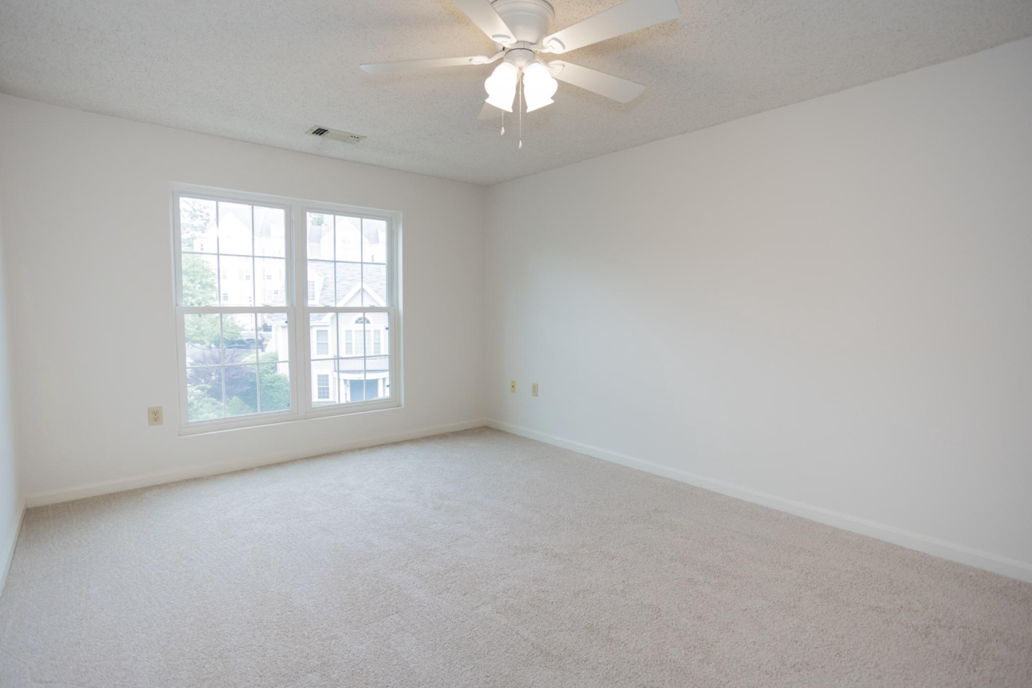 HILLWOOD - Residential