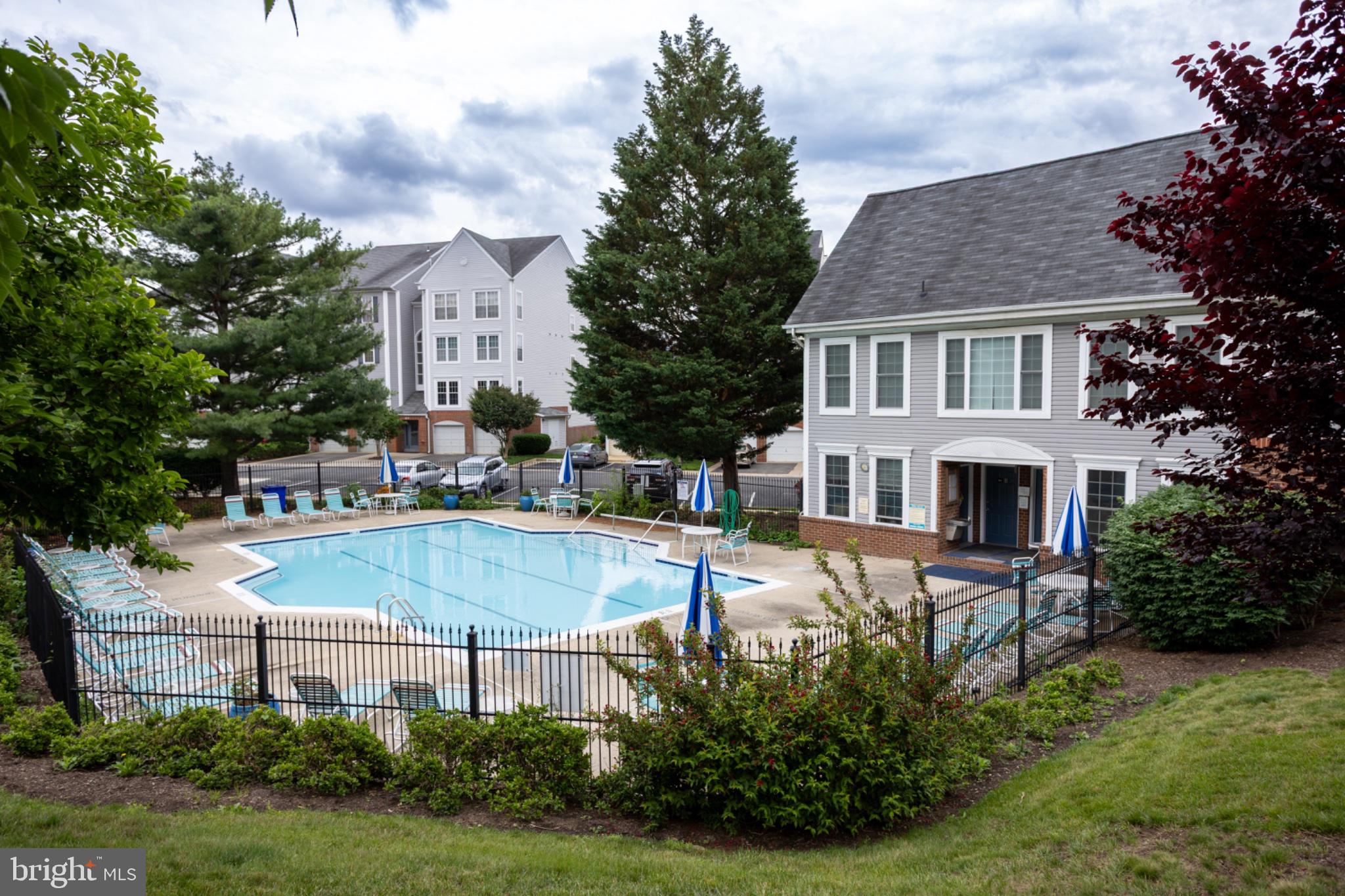 HILLWOOD - Residential