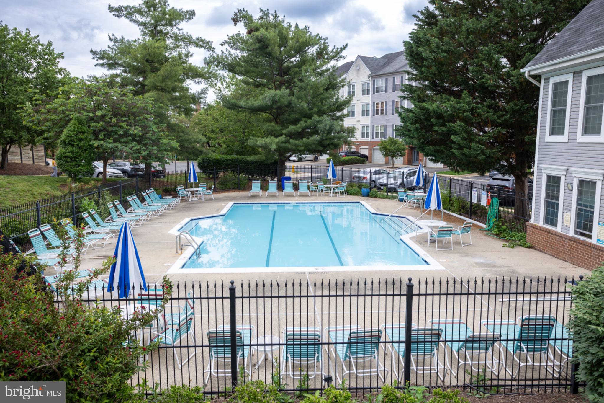 HILLWOOD - Residential