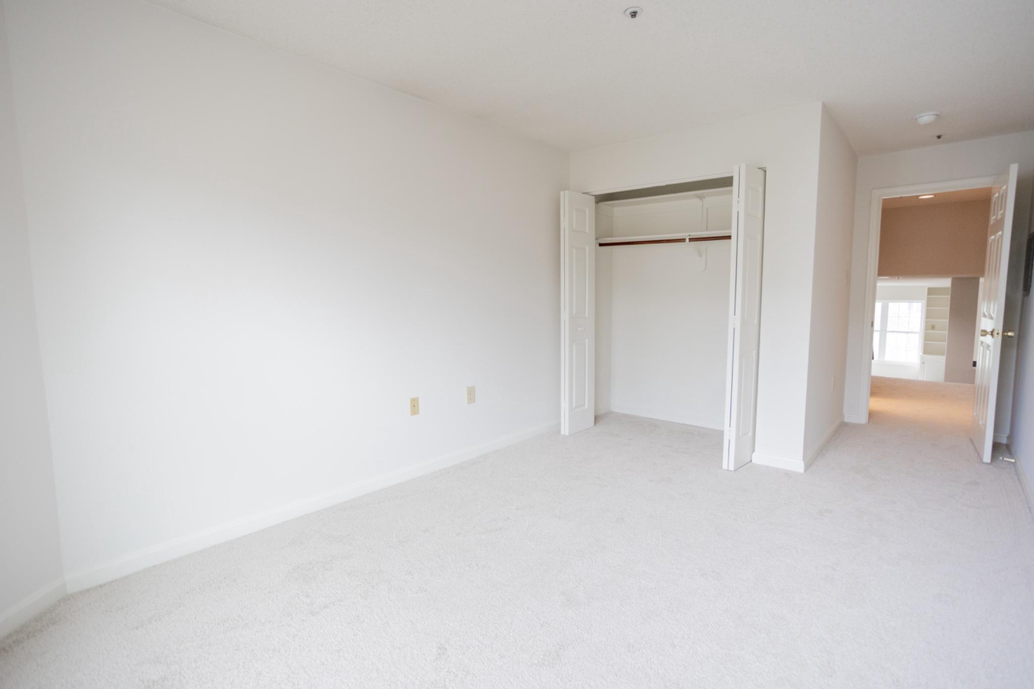 HILLWOOD - Residential