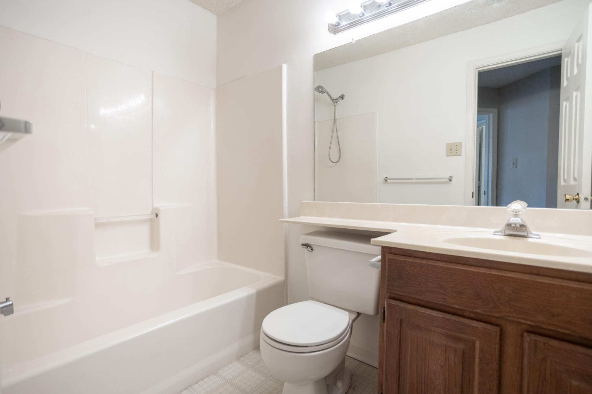 HILLWOOD - Residential