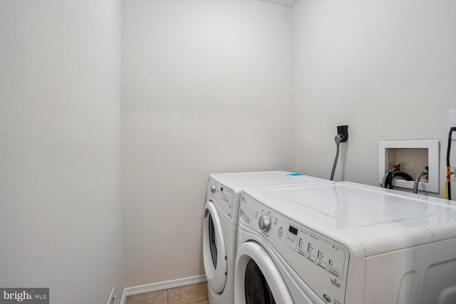 POPLAR TREE ESTATES - Residential