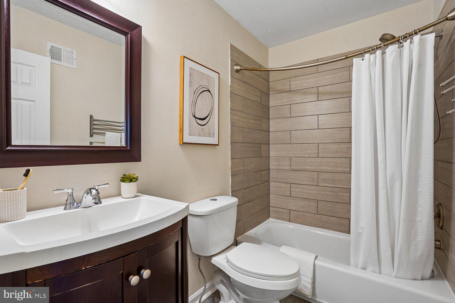 POPLAR TREE ESTATES - Residential