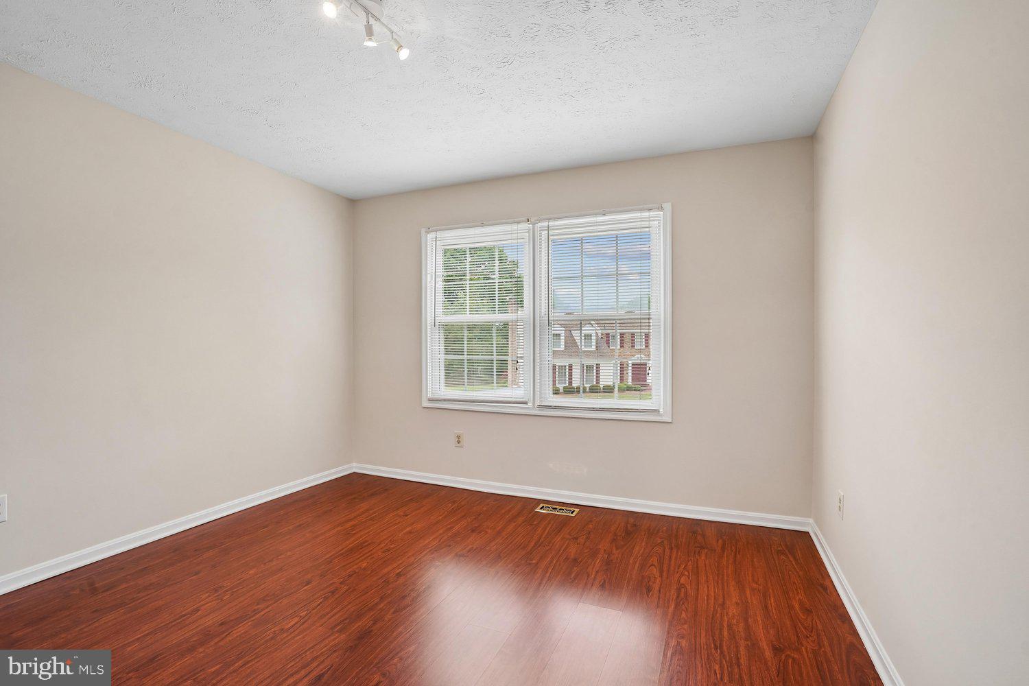 POPLAR TREE ESTATES - Residential