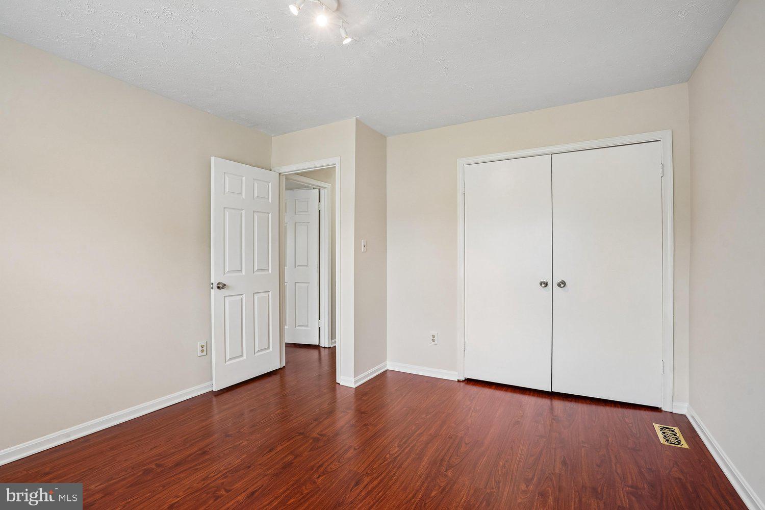 POPLAR TREE ESTATES - Residential