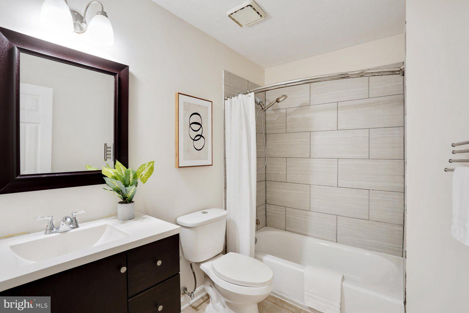 POPLAR TREE ESTATES - Residential