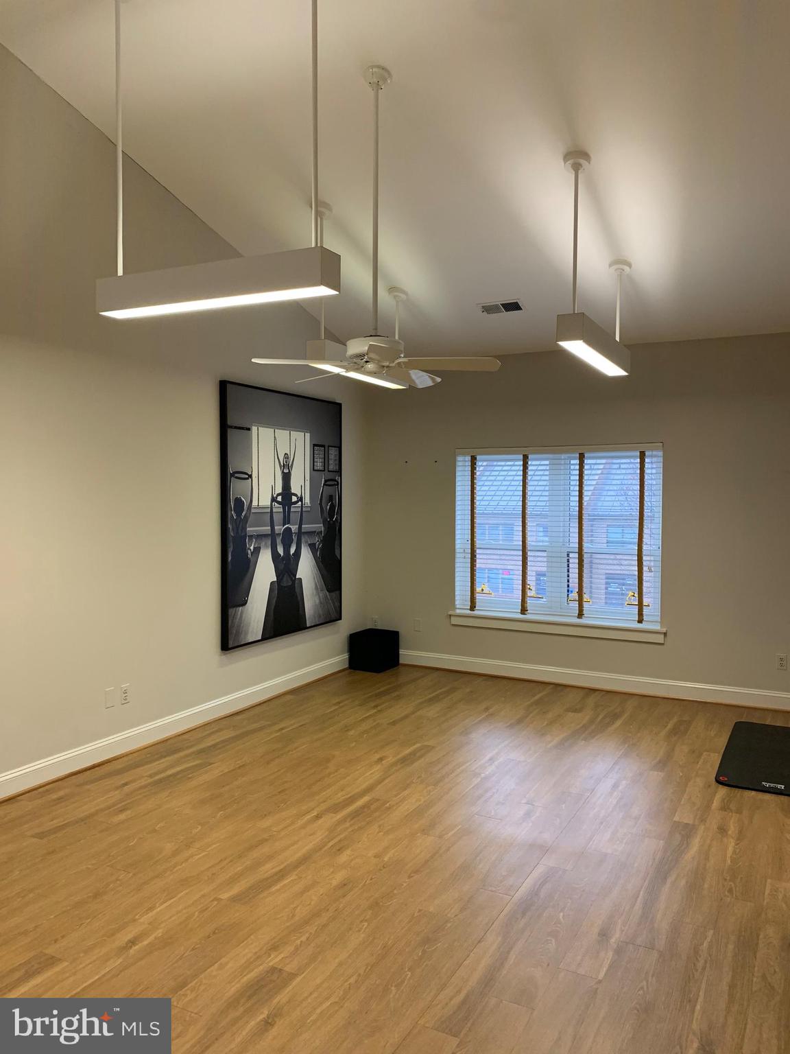 DOMINION OFFICE PARK - Commercial Lease