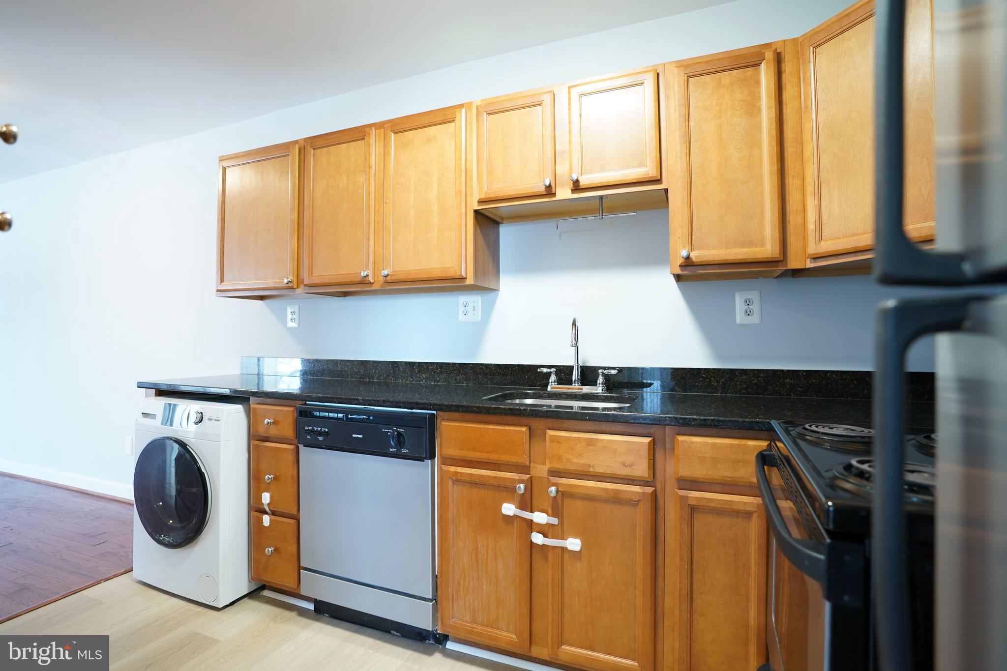 HARBOUR TERRACE CONDOMINIUMS - Residential