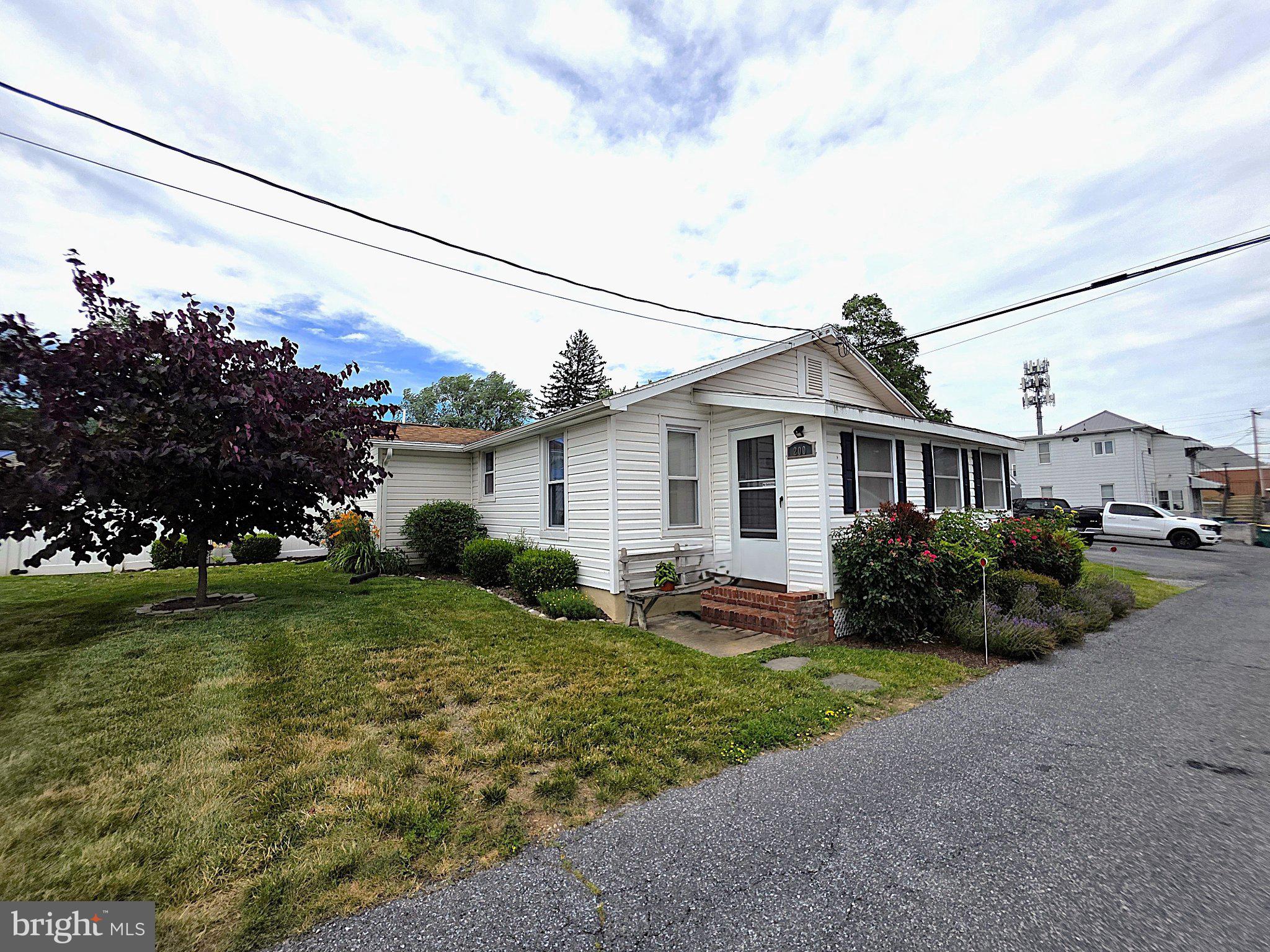 SUMMERDALE - Residential