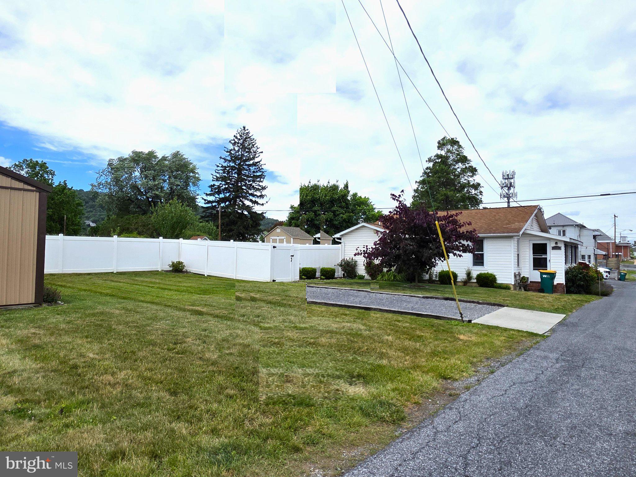 SUMMERDALE - Residential