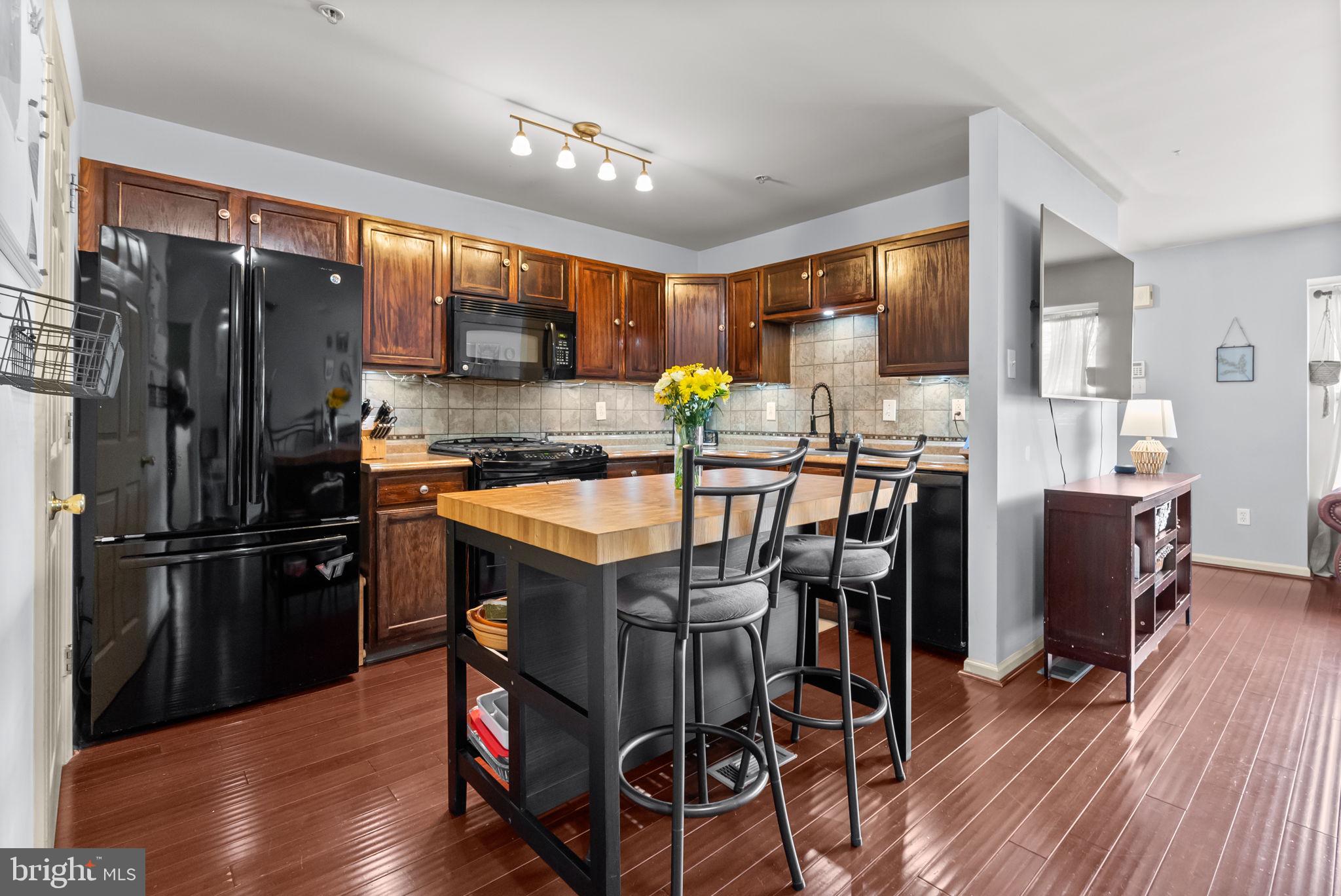 KIMBERTON GREENE - Residential