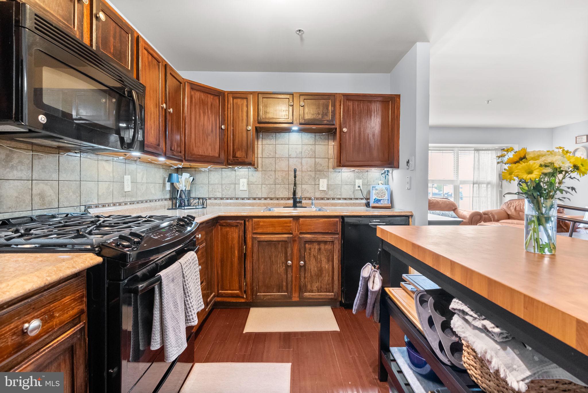KIMBERTON GREENE - Residential