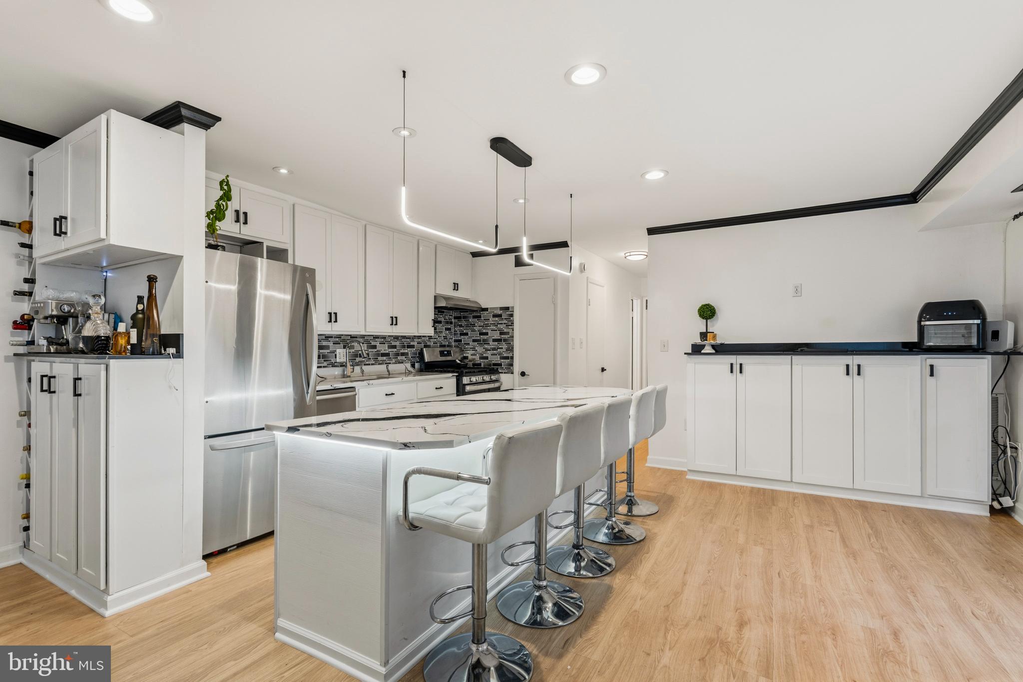 BETHESDA PARK - Residential