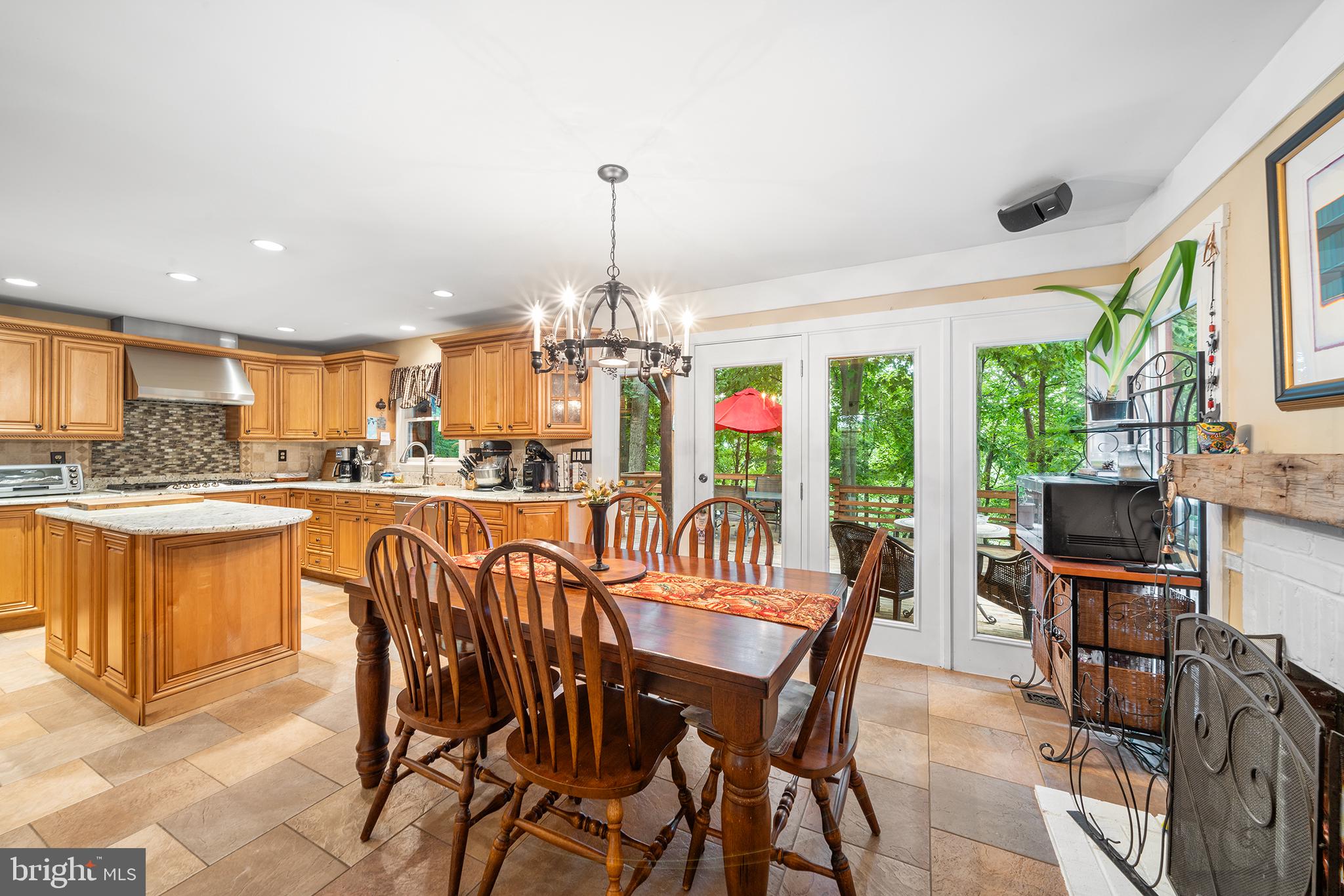 HUNTERS RUN - Residential