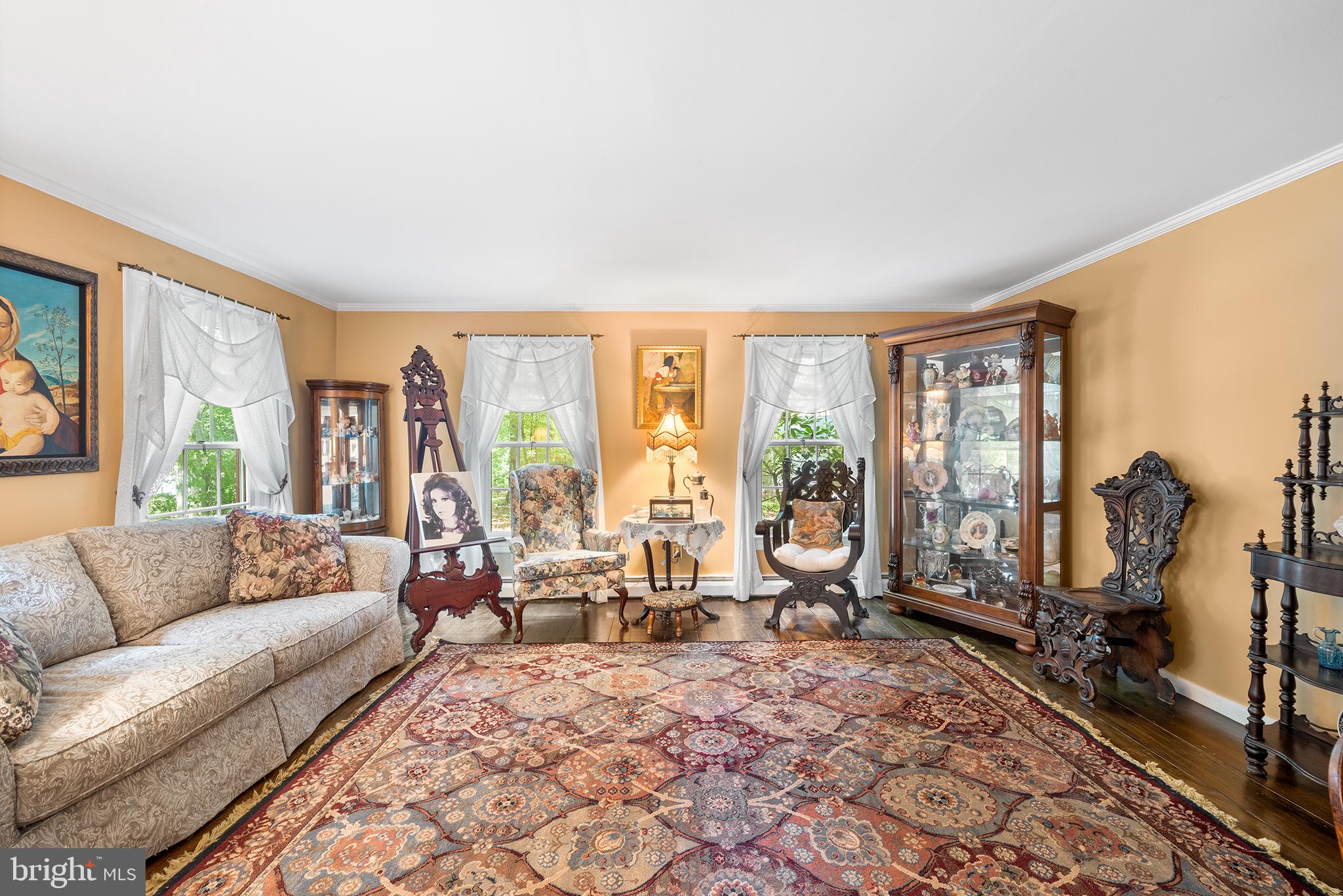 HUNTERS RUN - Residential