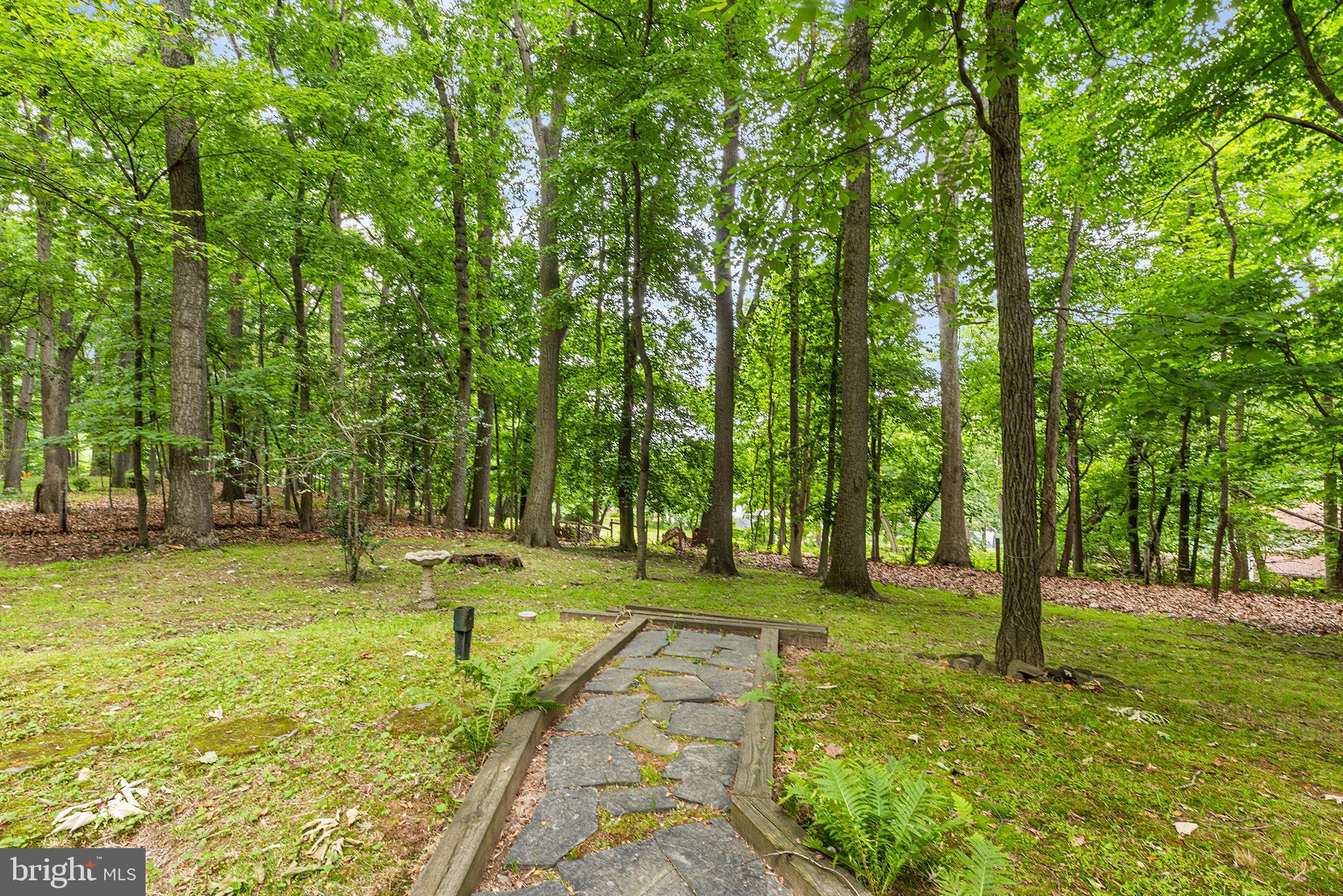 HUNTERS RUN - Residential
