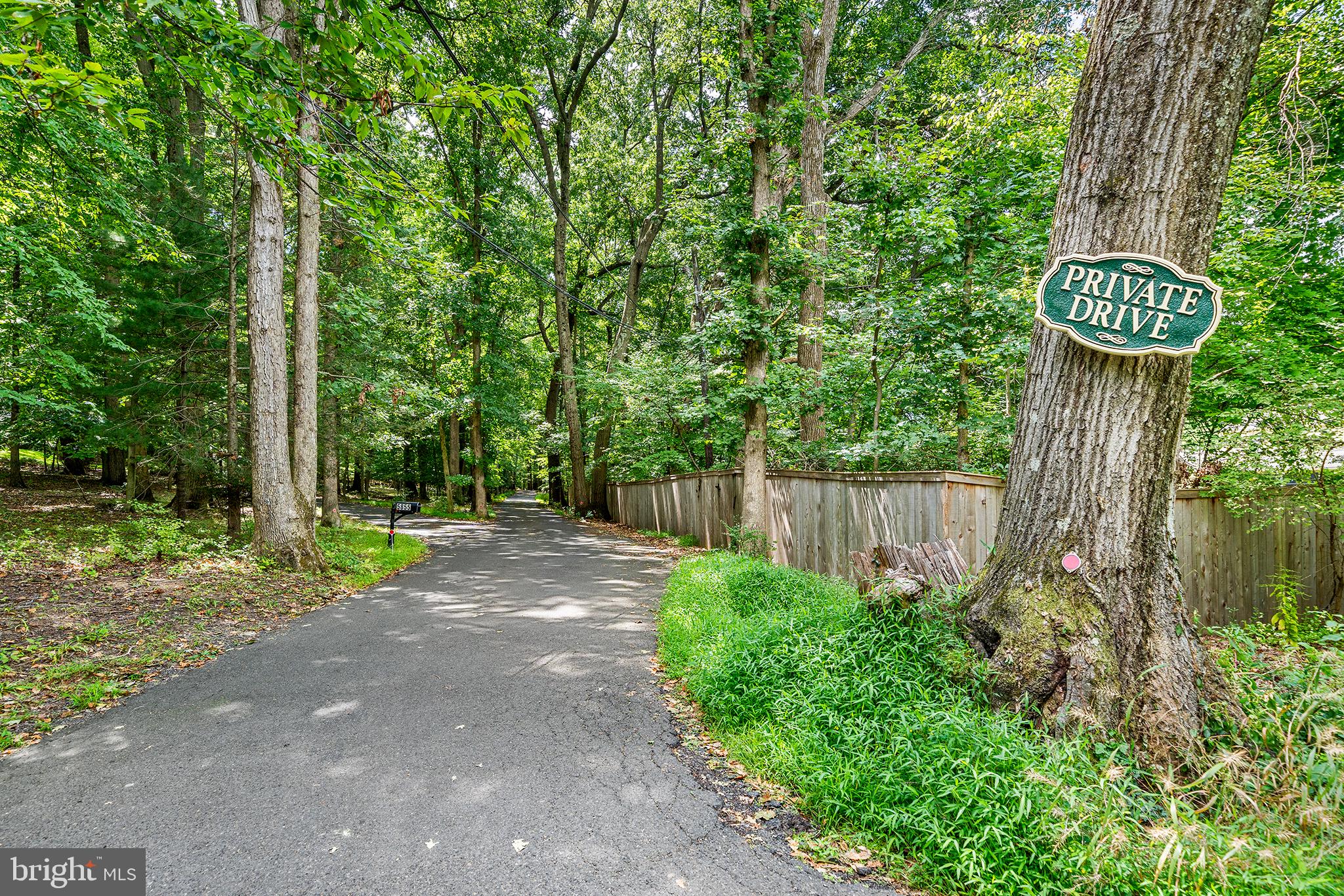 HUNTERS RUN - Residential
