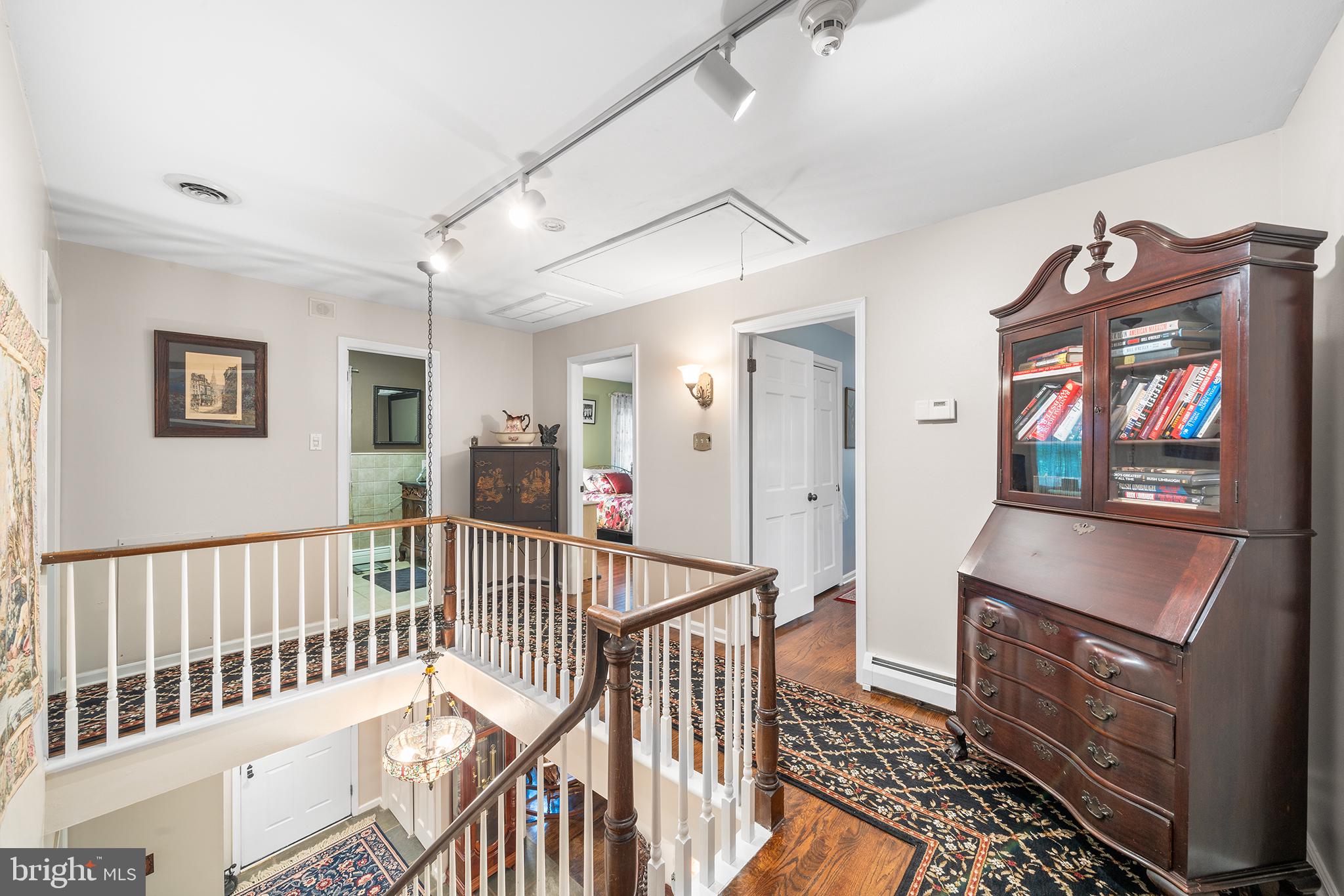 HUNTERS RUN - Residential