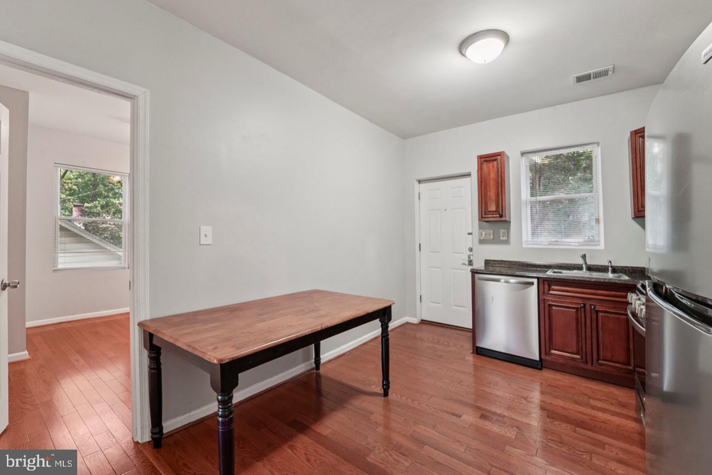 WINDSOR HILLS - Residential