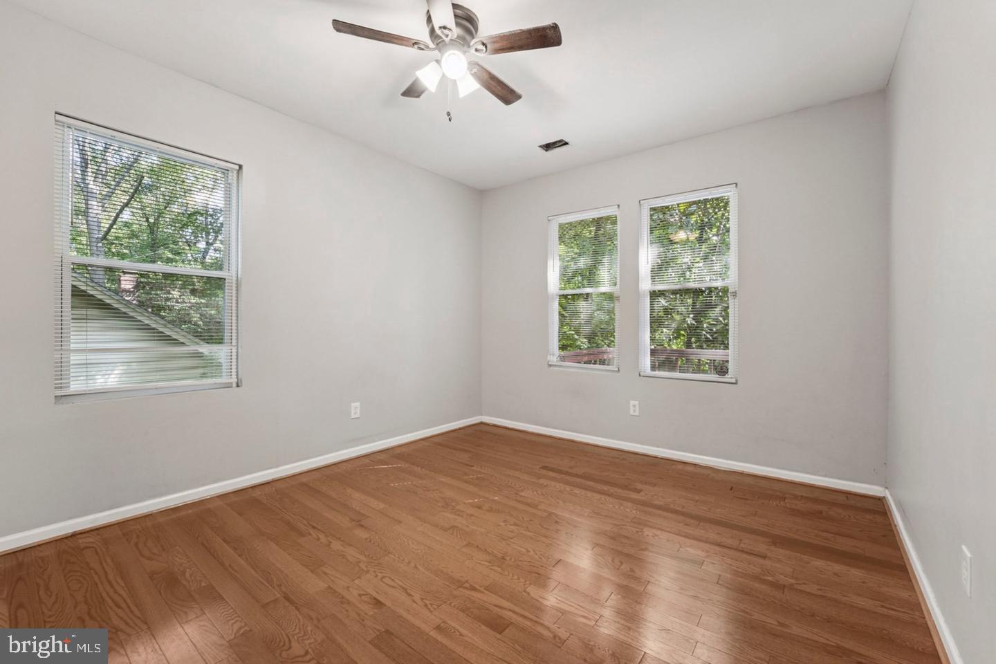 WINDSOR HILLS - Residential