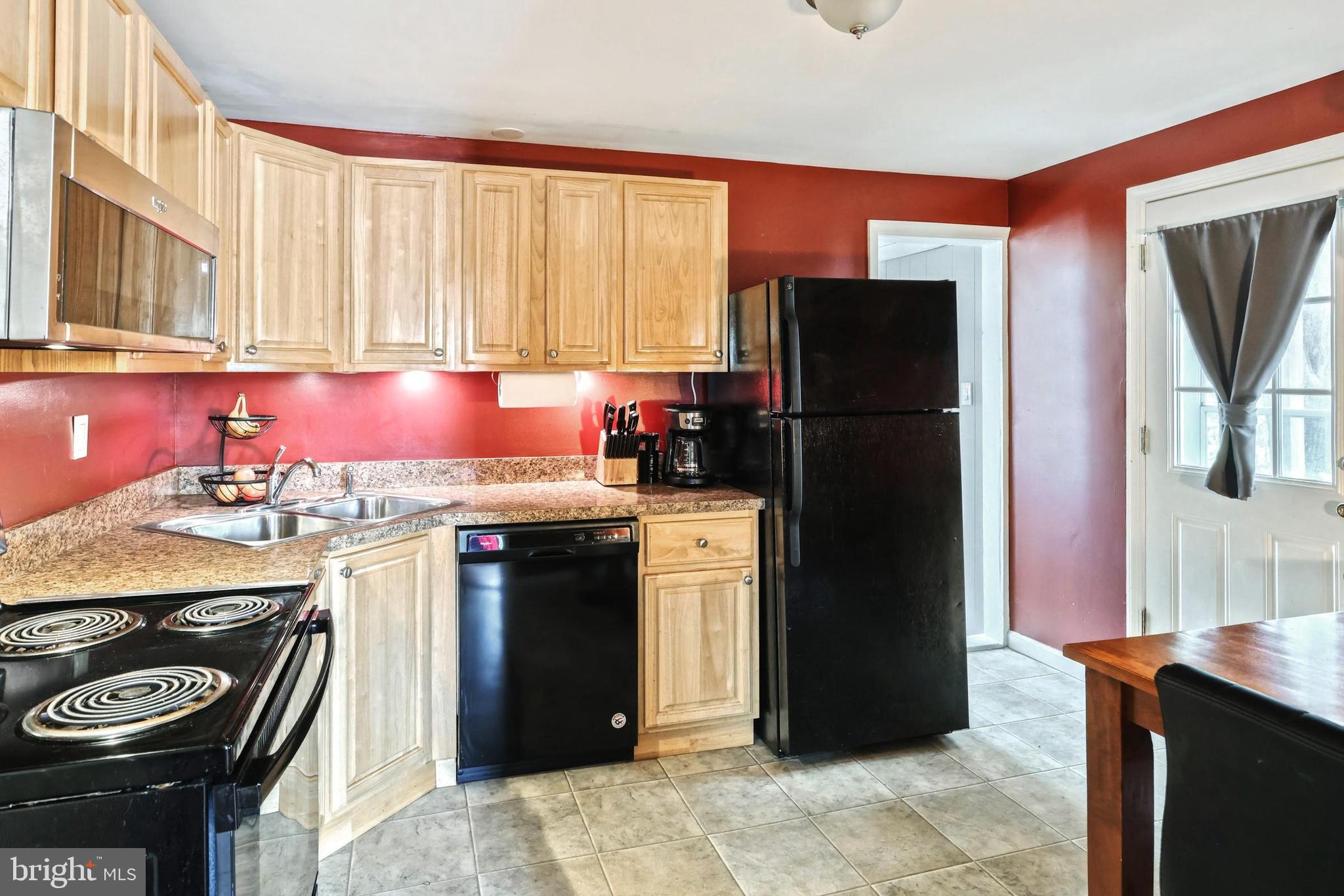 PARK VILLAGE - Residential