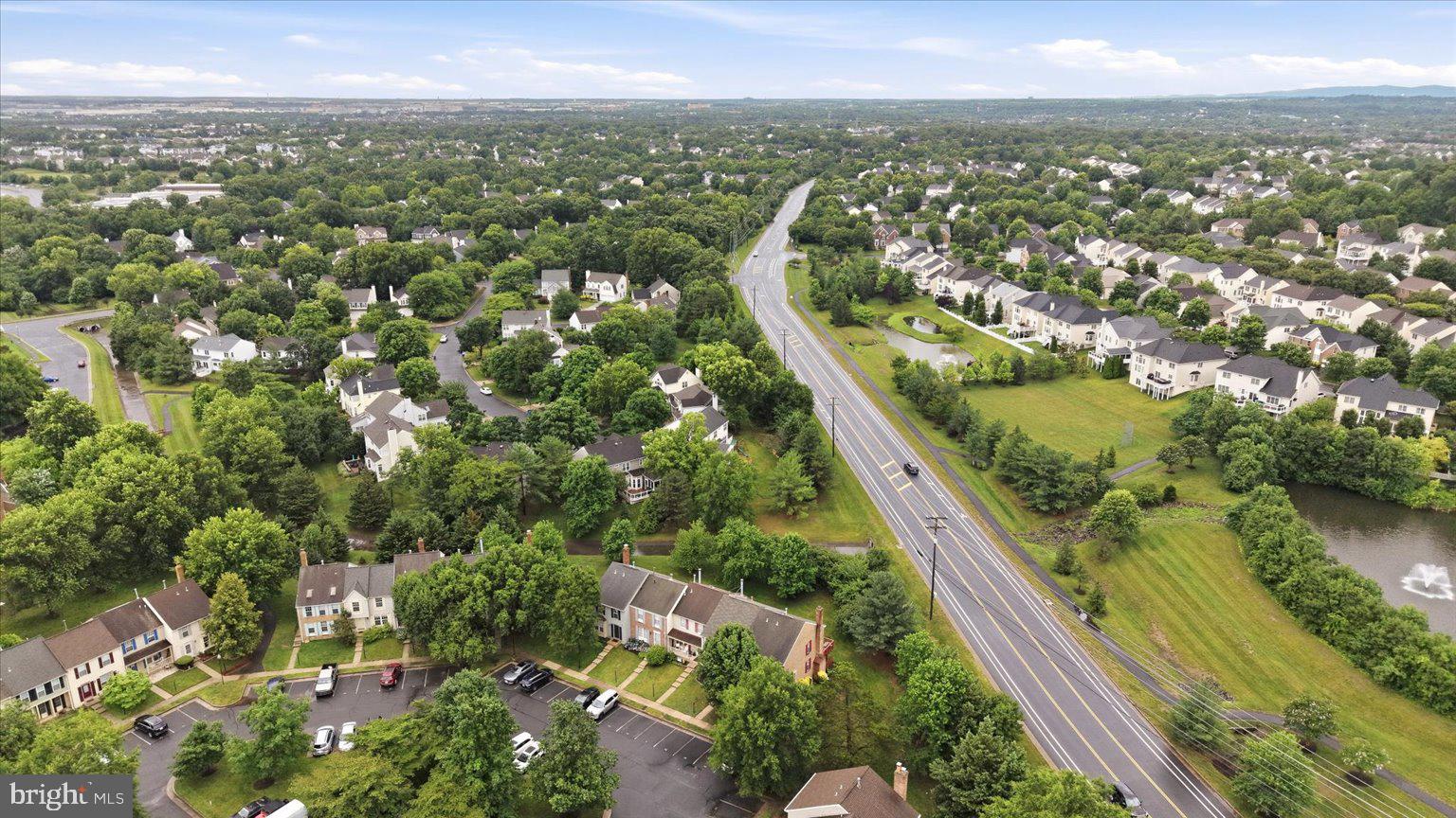 ASHBURN VILLAGE - Residential
