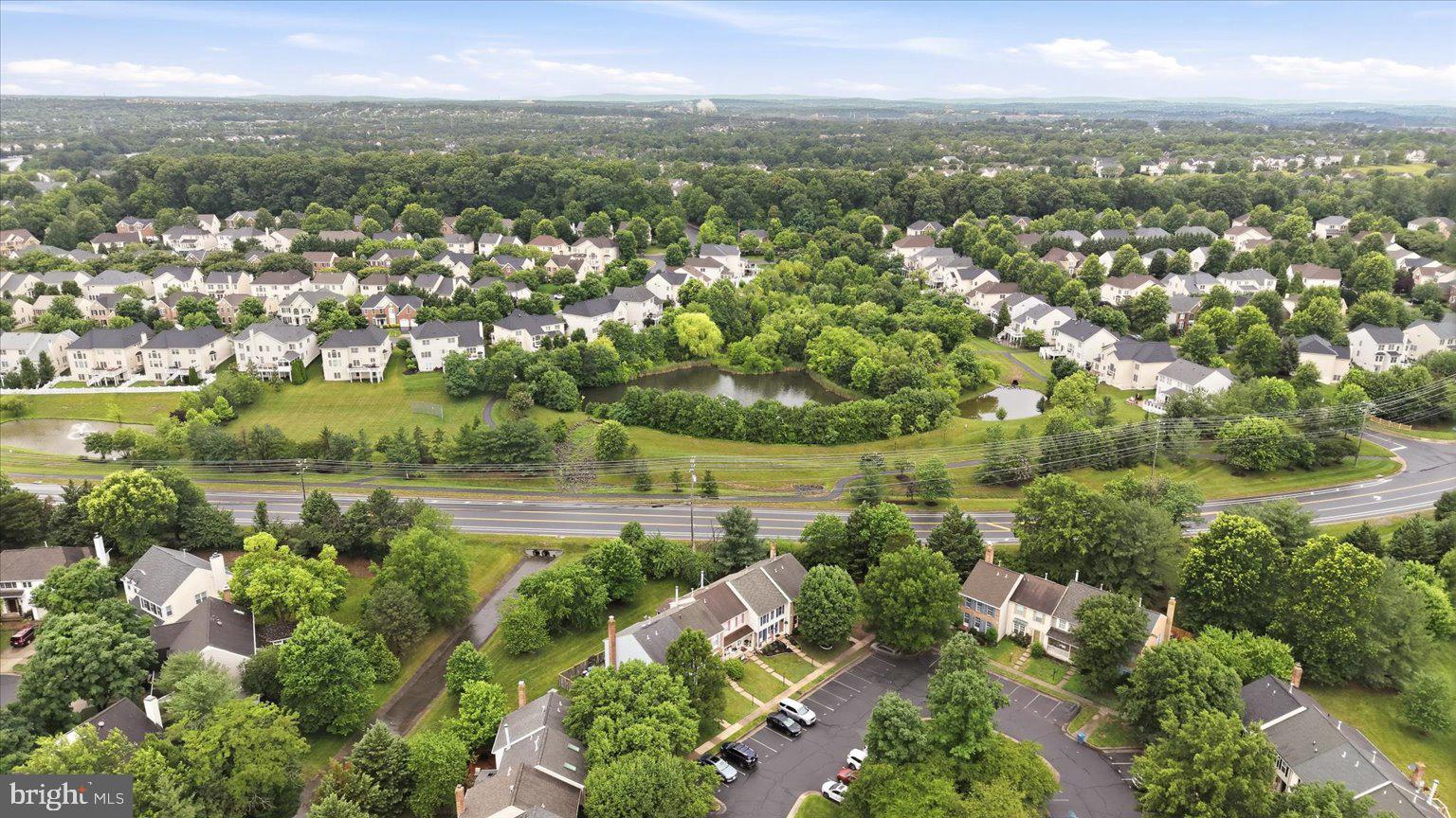 ASHBURN VILLAGE - Residential