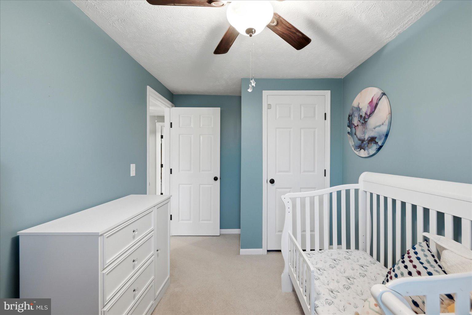 ASHBURN VILLAGE - Residential