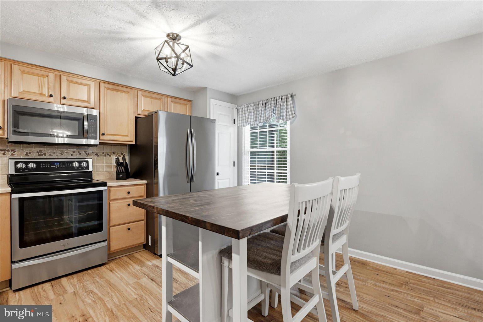 ASHBURN VILLAGE - Residential
