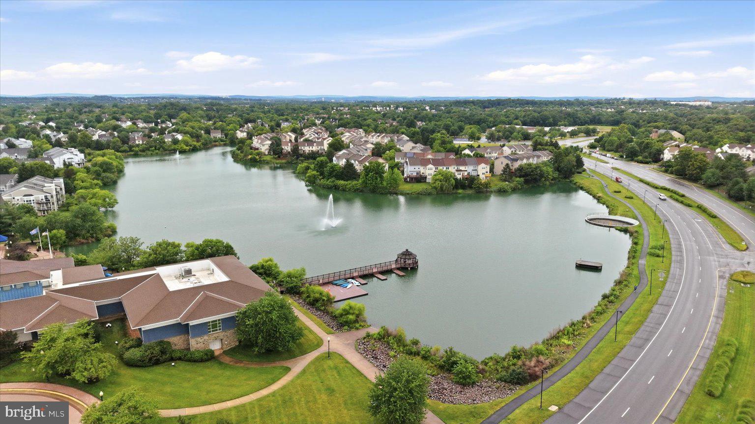 ASHBURN VILLAGE - Residential