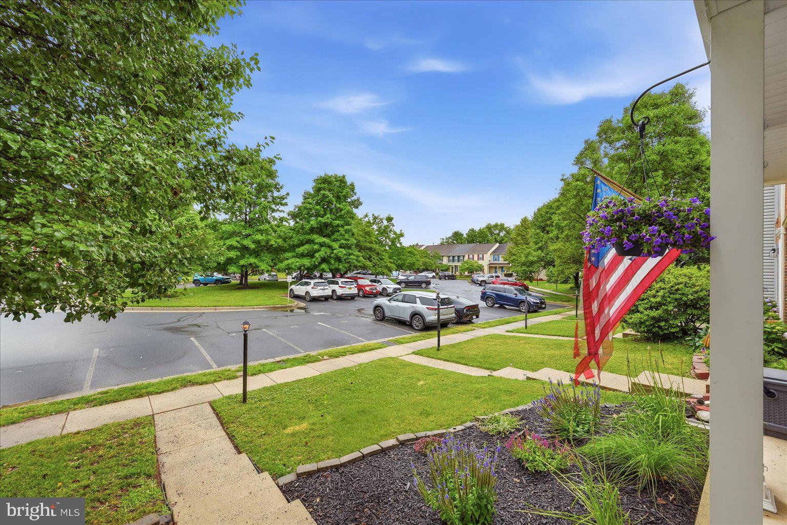 ASHBURN VILLAGE - Residential