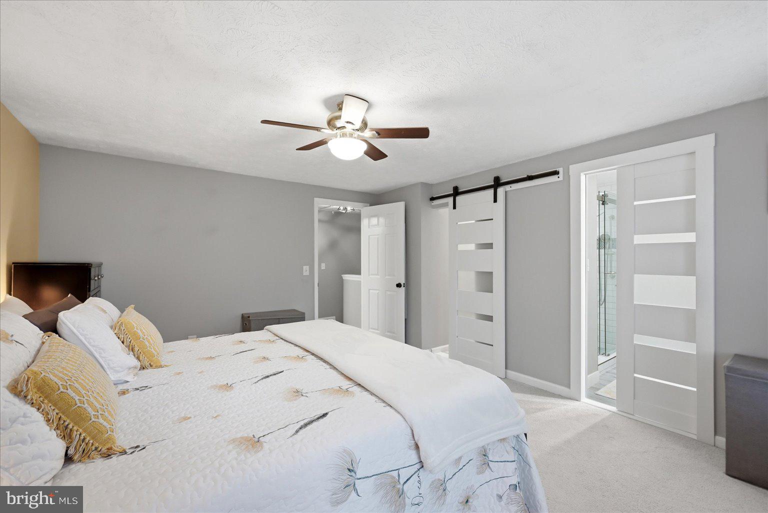 ASHBURN VILLAGE - Residential