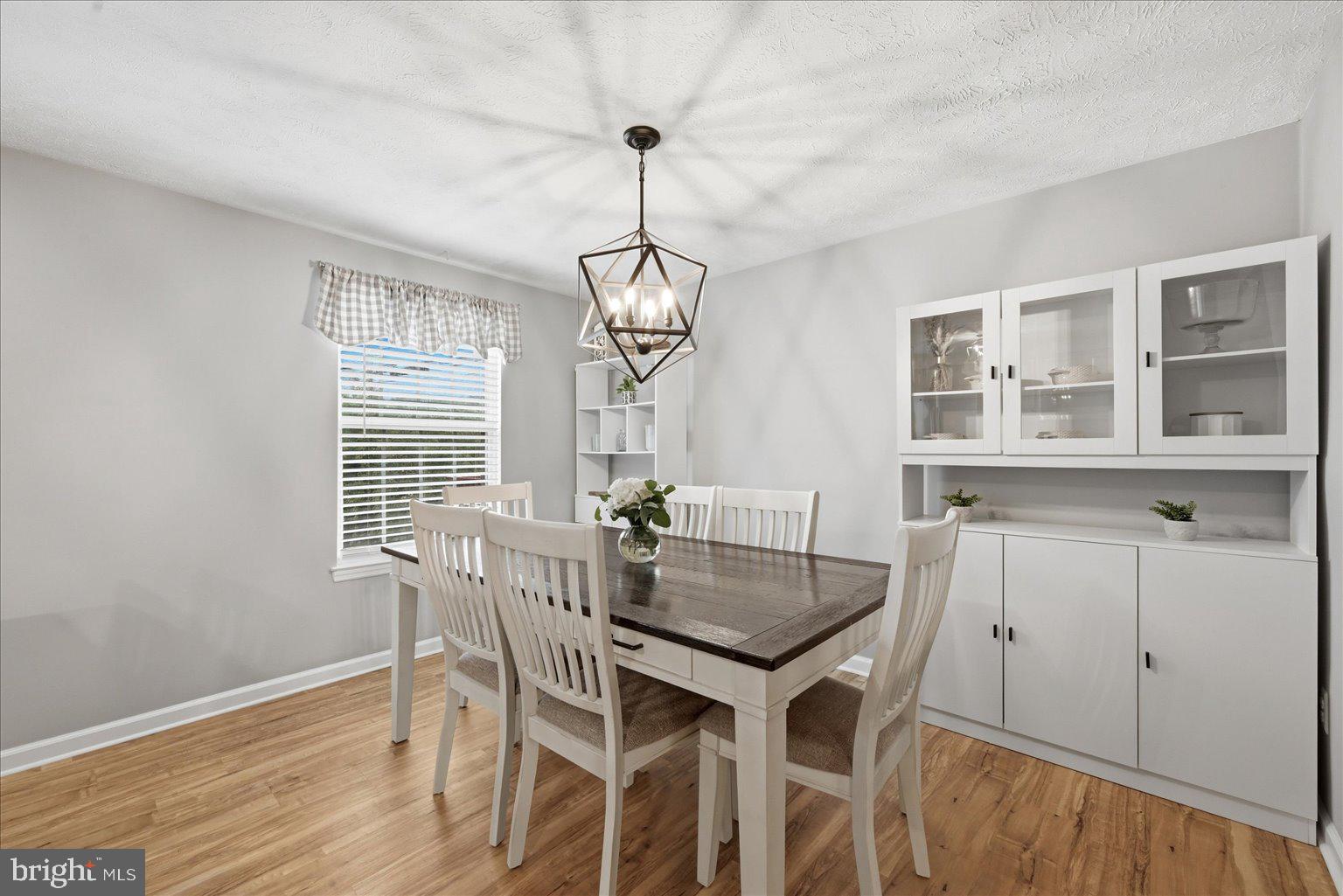 ASHBURN VILLAGE - Residential