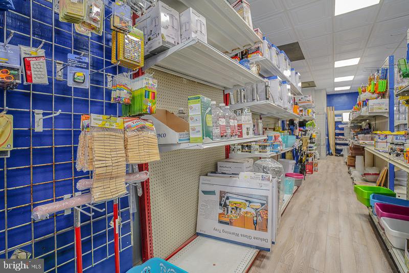 WYNNEFIELD - Commercial Sale