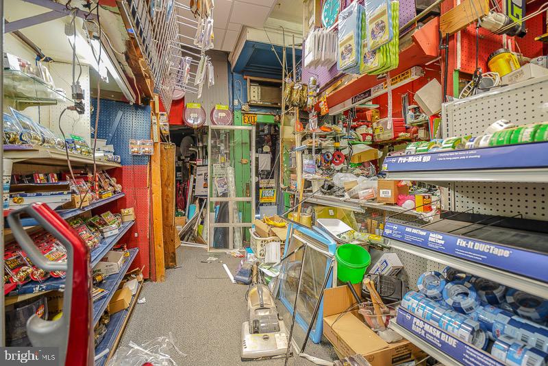 WYNNEFIELD - Commercial Sale