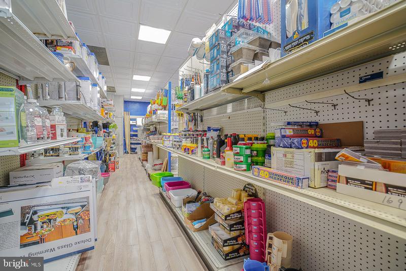 WYNNEFIELD - Commercial Sale