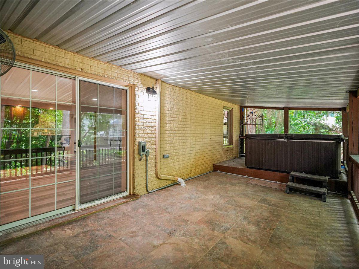 FAIR VIEW WOODS - Residential
