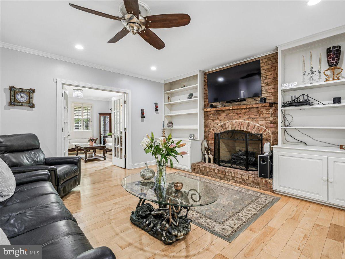 FAIR VIEW WOODS - Residential