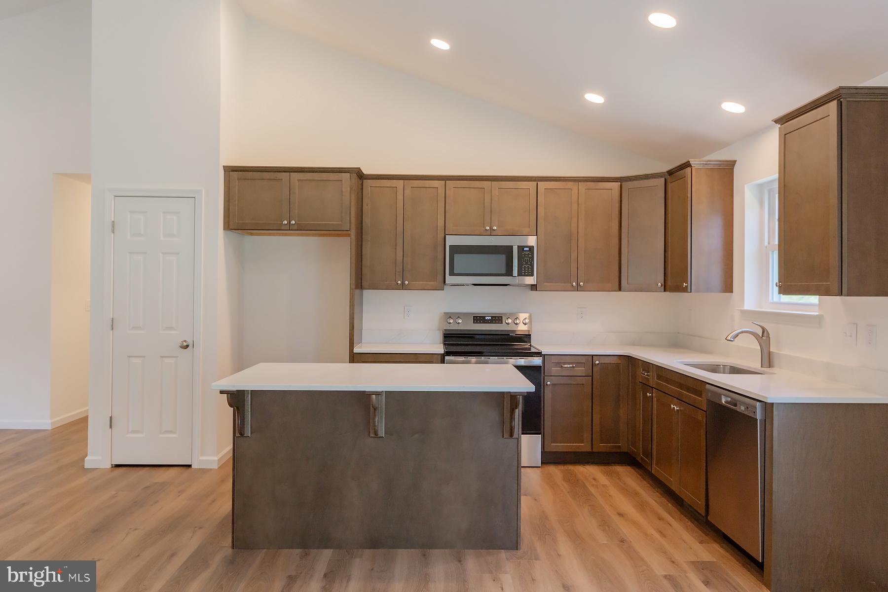 HIDDEN VALLEY ESTATES - Residential