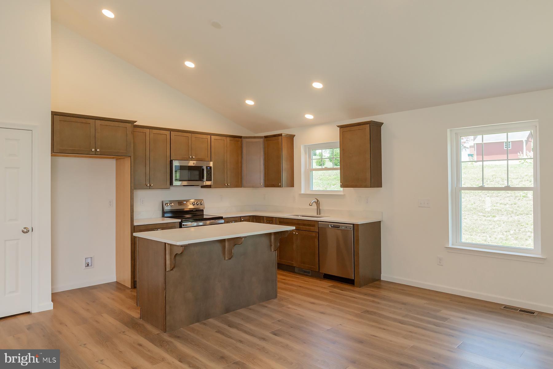 HIDDEN VALLEY ESTATES - Residential