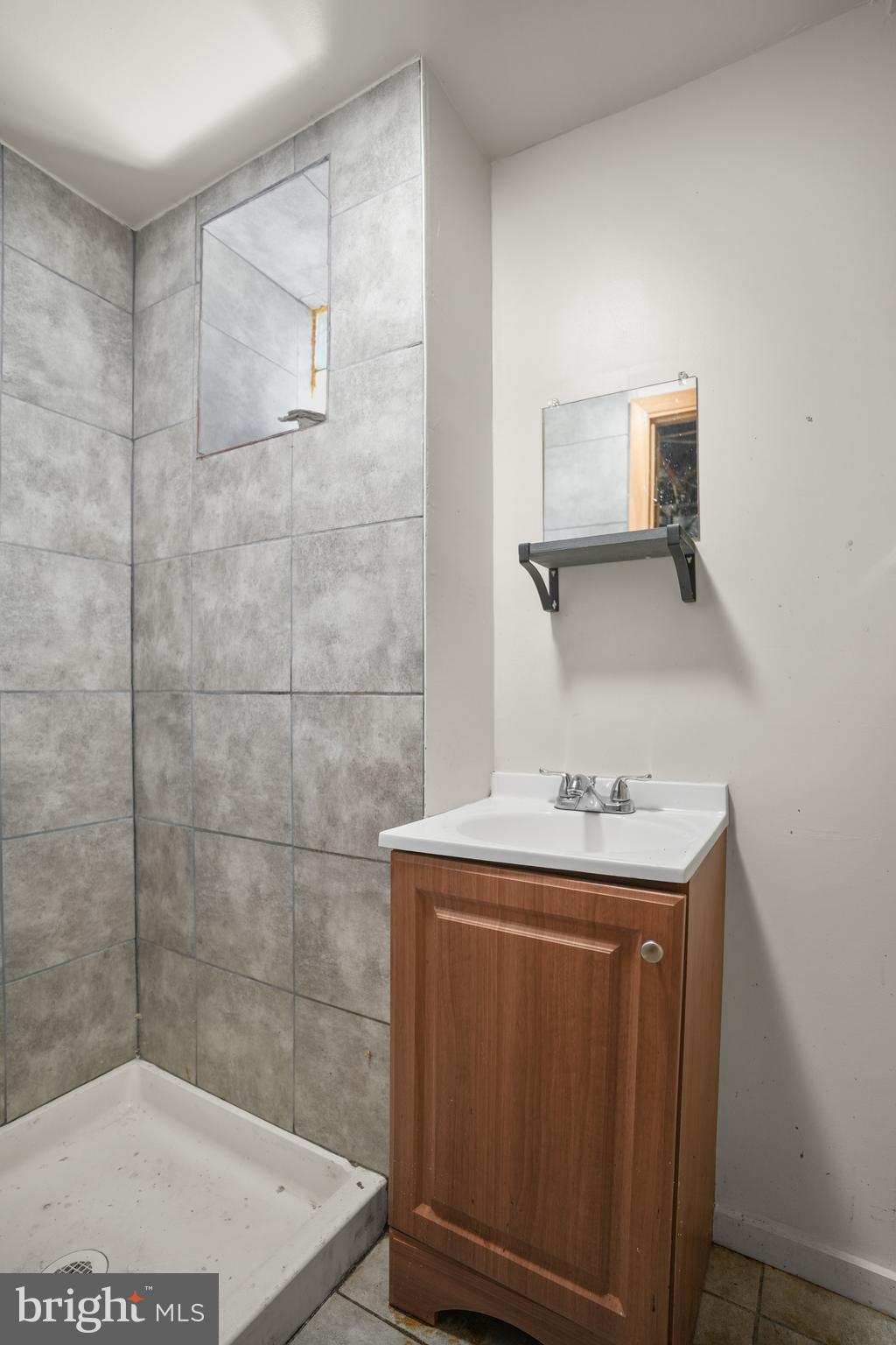 AMBERLY WEST - Residential