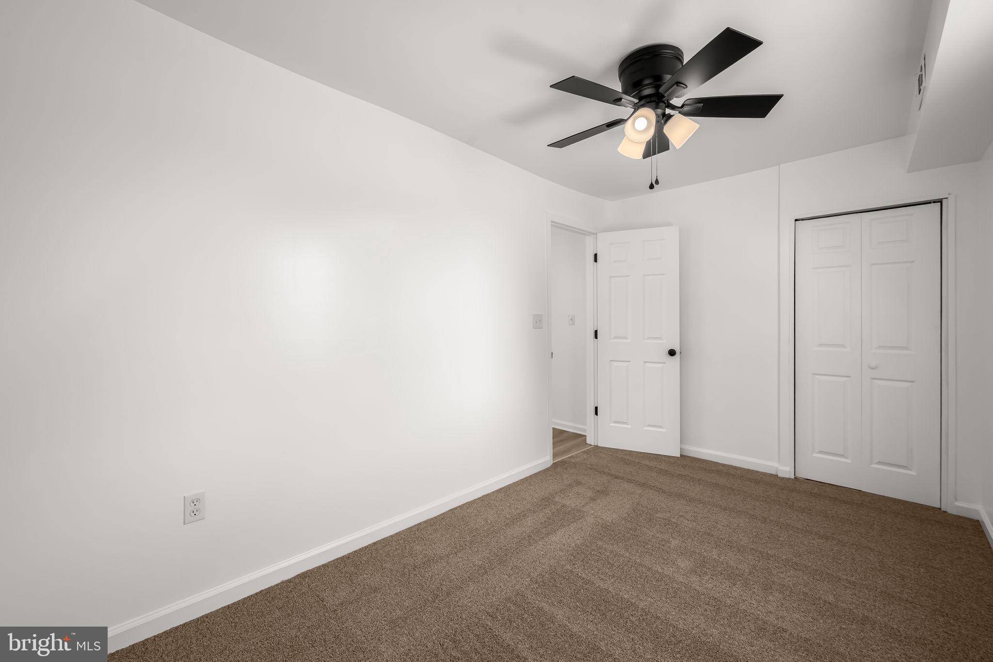 WOODWARD SQUARE - Residential