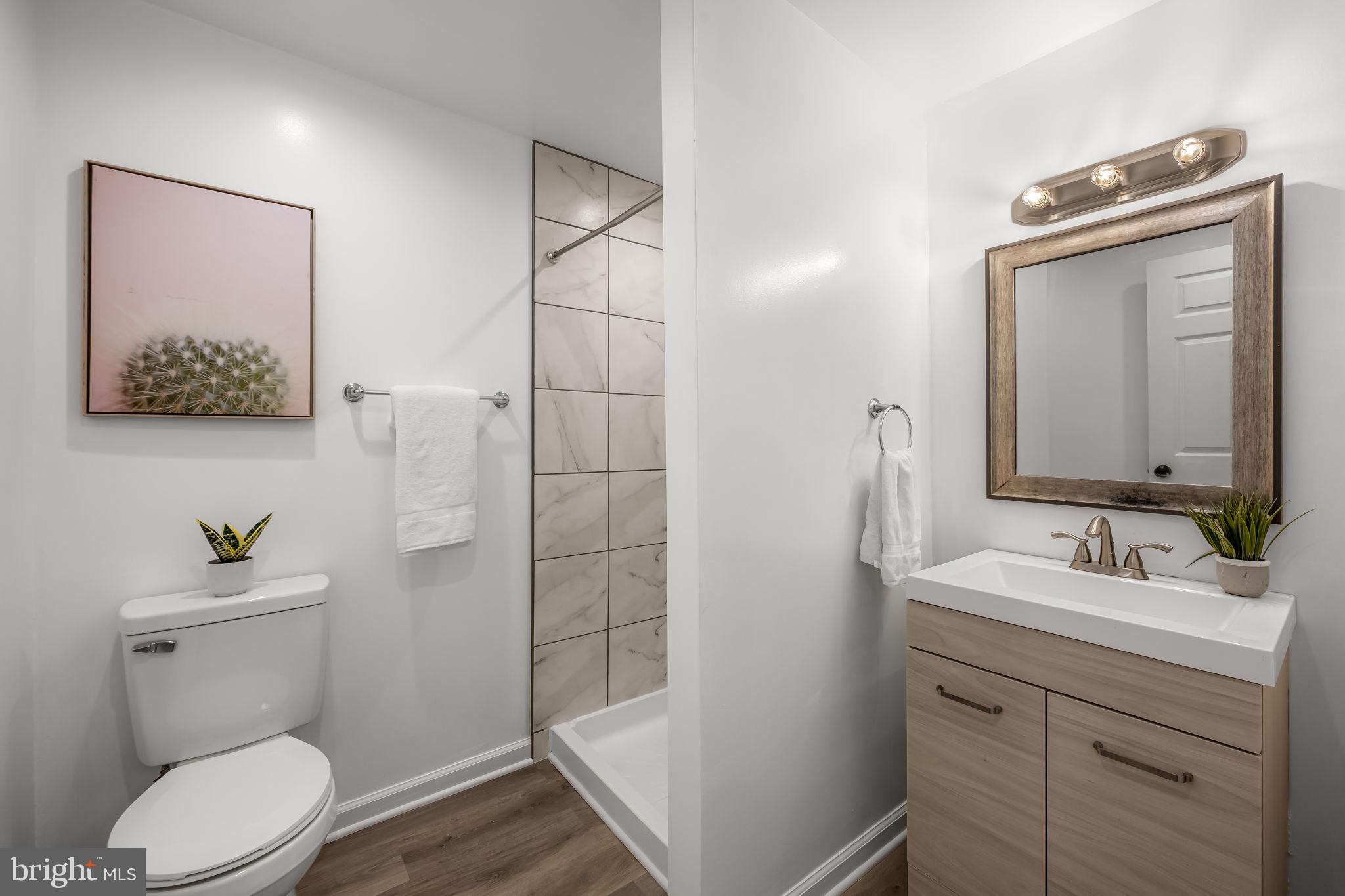 WOODWARD SQUARE - Residential
