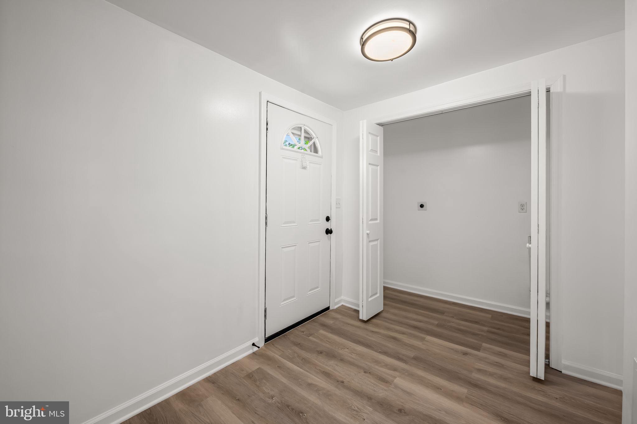 WOODWARD SQUARE - Residential