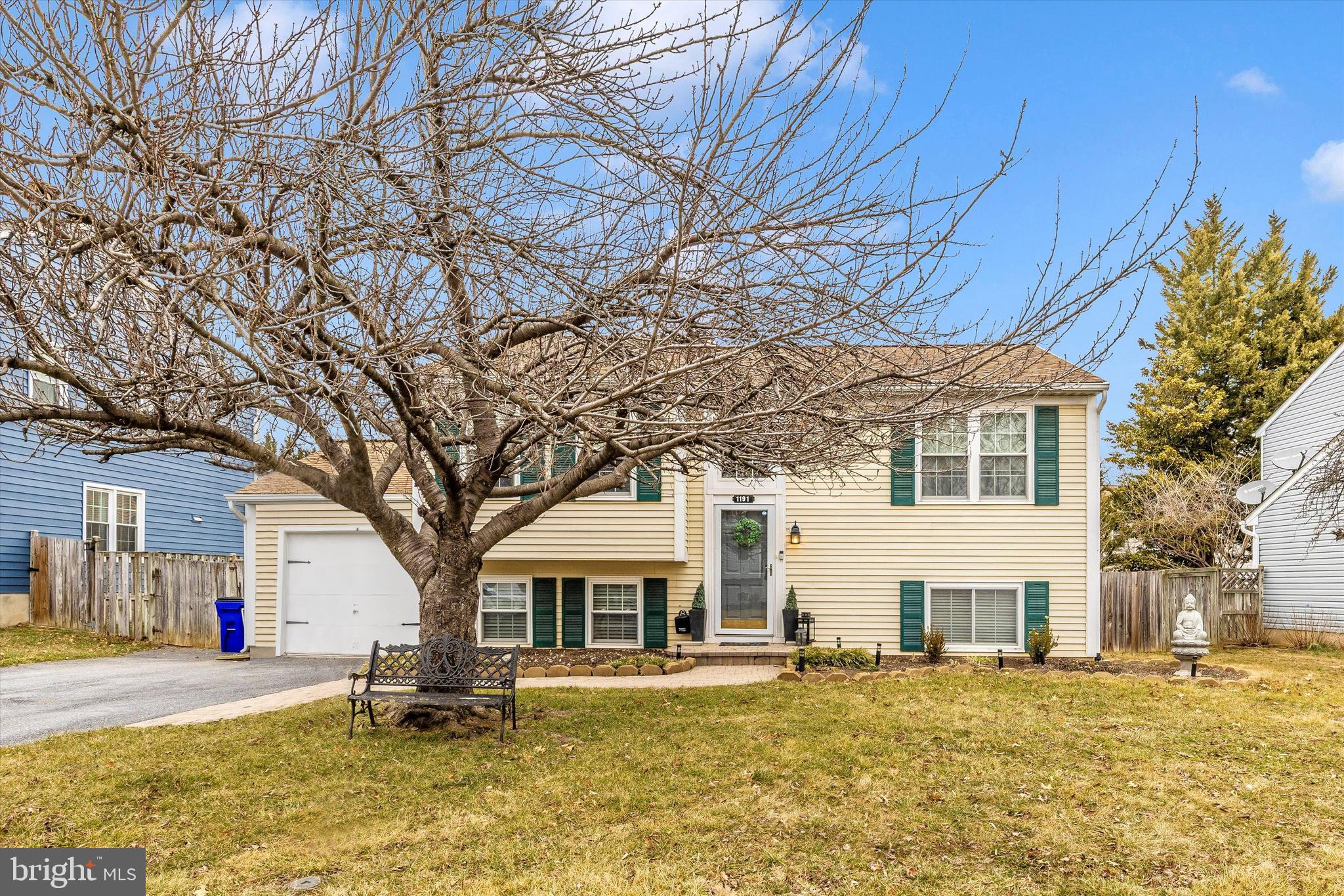 WILLOWCREST - Residential